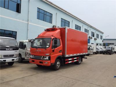 冷藏車(chē)廠家 福田馭菱小型冷藏車(chē)圖片配置表_專(zhuān)用汽車(chē)欄目_